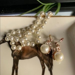 Chanel pearl drop earrings